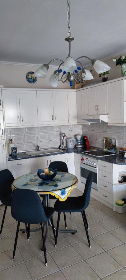 Sunflower Apartment Néa Péramos 外观 照片